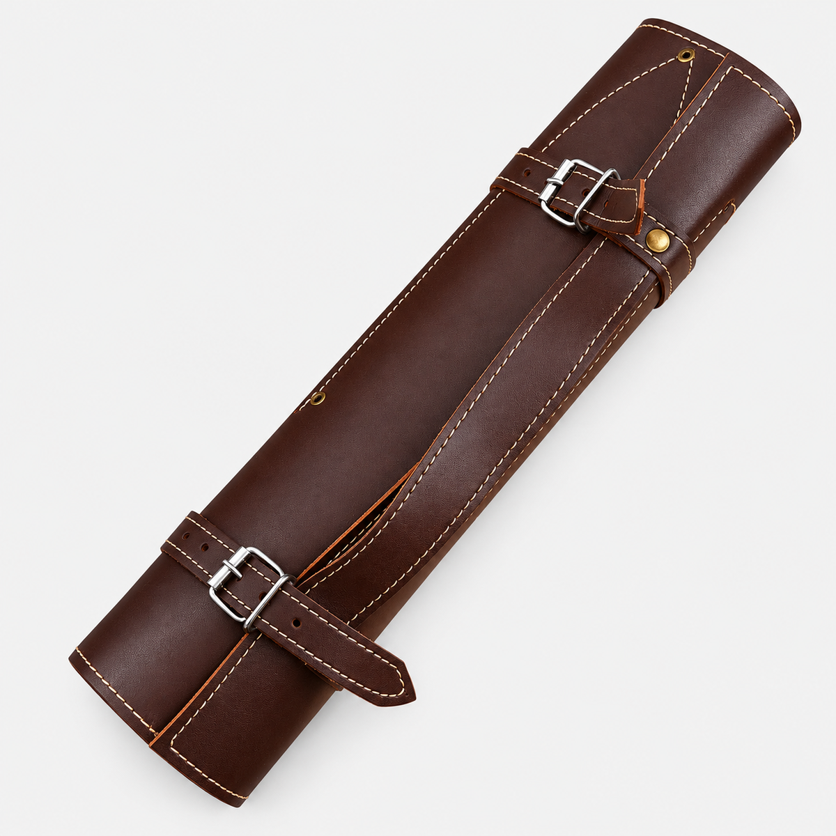Étui en cuir brun avec coutures contrastées et deux boucles métalliques